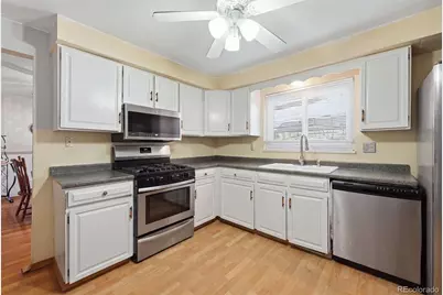 945 Garnet Street, Broomfield, CO 80020 - Photo 3