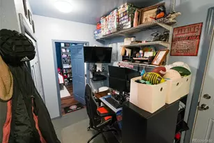 19258 E Kansas Dr, Aurora, CO 80017 - Photo 15