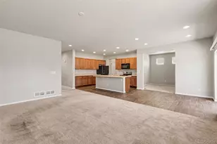 4709 Helena St, Denver, CO 80239 - Photo 7