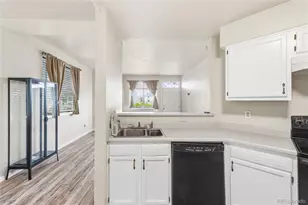 1010 S Yampa St, Aurora, CO 80017 - Photo 11