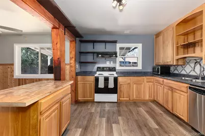 1057 Ursula Street, Aurora, CO 80011 - Photo 11