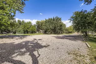 1305 W 3rd St, Florence, CO 81226 - Photo 15