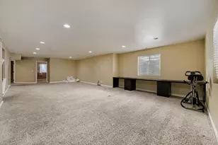 6381 S Patsburg Ct, Aurora, CO 80016 - Photo 41