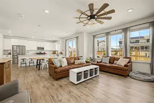 10226 Uvalda St, Commerce City, CO 80022 - Photo 9