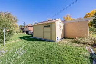 539 Newark St, Aurora, CO 80010 - Photo 21