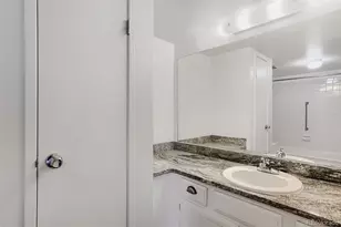 13800 E Marina Dr, Aurora, CO 80014 - Photo 27