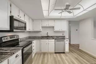 13800 E Marina Dr, Aurora, CO 80014 - Photo 9