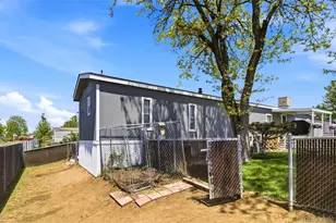 1705 Clark St, Aurora, CO 80011 - Photo 25
