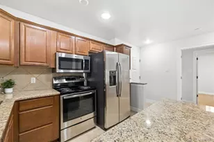 605 S Alton Way, Denver, CO 80247 - Photo 5