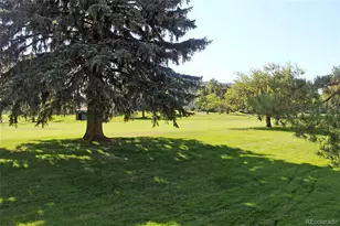 2734 S Heather Gardens Way, Aurora, CO 80014 - Photo 3