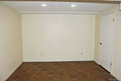 2734 S Heather Gardens Way, Aurora, CO 80014 - Photo 19