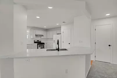 5530 S Quemoy Circle, Aurora, CO 80015 - Photo 9