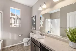 19170 E Pacific Pl, Aurora, CO 80013 - Photo 15