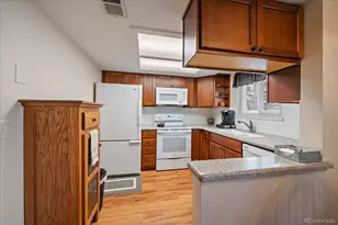 471 S Kalispell Way, Aurora, CO 80017 - Photo 9