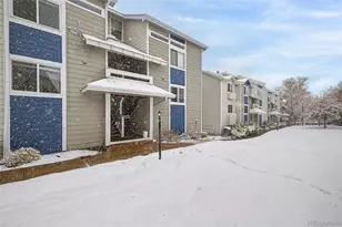 1342 S Cathay Ct, Aurora, CO 80017 - Photo 3