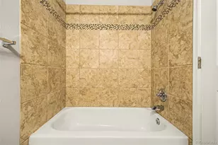 1342 S Cathay Ct, Aurora, CO 80017 - Photo 33