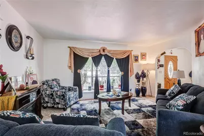 13142 E Louisiana Avenue, Aurora, CO 80012 - Photo 9