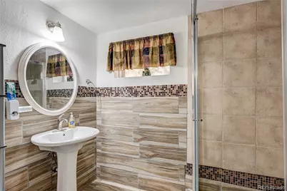 13142 E Louisiana Avenue, Aurora, CO 80012 - Photo 37
