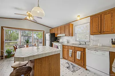 2100 W 100th Avenue, Thornton, CO 80260 - Photo 13