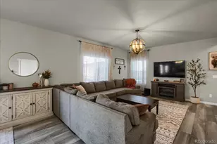 6045 Sandstone Cir, Frederick, CO 80516 - Photo 5