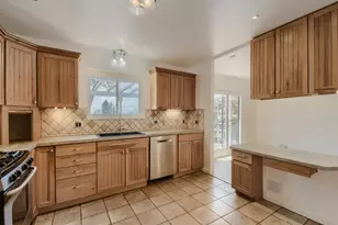 482 Melody Dr, Northglenn, CO 80260 - Photo 5