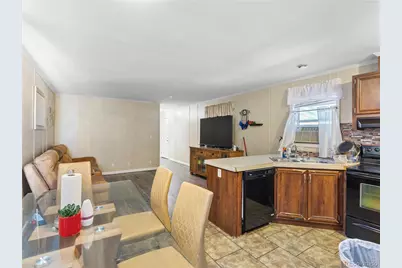 1666 Eisenhower Way, Aurora, CO 80011 - Photo 9