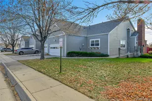 15555 E 40th Ave, Denver, CO 80239 - Photo 7