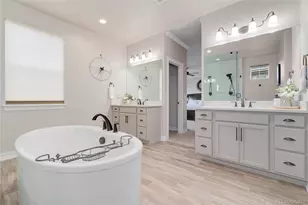 27500 E Lakeview Dr, Aurora, CO 80016 - Photo 31