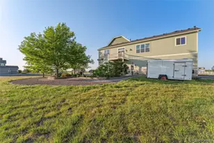 881 Kirby Ct, Watkins, CO 80137 - Photo 41