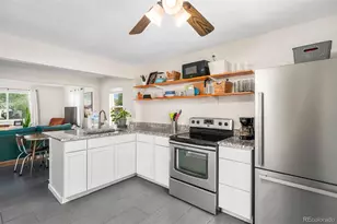 1249 Macon St, Aurora, CO 80010 - Photo 11