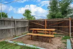 1249 Macon St, Aurora, CO 80010 - Photo 21