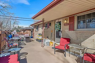 271 E Davies Avenue, Centennial, CO 80122 - Photo 3