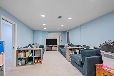 271 E Davies Avenue, Centennial, CO 80122 - Photo 23