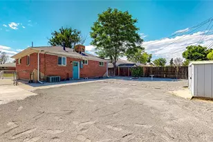 7020 Avrum Dr, Denver, CO 80221 - Photo 13