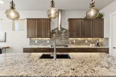 6218 Woodbine Way, Littleton, CO 80125 - Photo 13