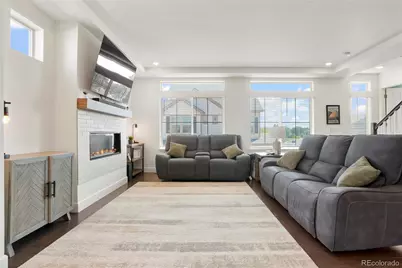 10562 Truckee Street, Commerce City, CO 80022 - Photo 9