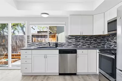 12347 E Bates Circle, Aurora, CO 80014 - Photo 11