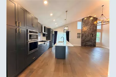 10208 Hexton Court, Lone Tree, CO 80124 - Photo 5