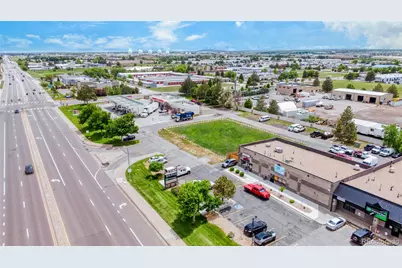 15950 E 6th Avenue, Aurora, CO 80011 - Photo 7