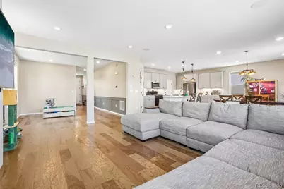 865 N Waterloo Circle, Aurora, CO 80018 - Photo 11
