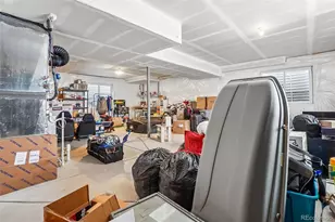 865 N Waterloo Cir, Aurora, CO 80018 - Photo 41
