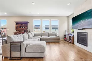 865 N Waterloo Cir, Aurora, CO 80018 - Photo 9