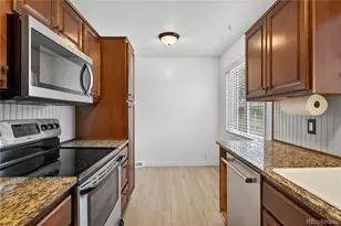 3379 W Wagon Trail Dr, Englewood, CO 80110 - Photo 9