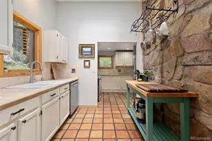 30264 Upper Bear Creek Rd, Evergreen, CO 80439 - Photo 21