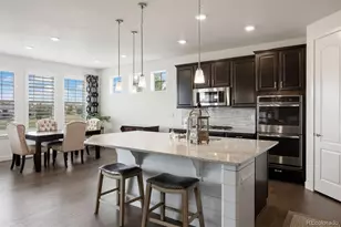 8015 S Vandriver Way, Aurora, CO 80016 - Photo 9