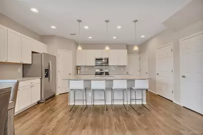 16101 Bolling Drive, Denver, CO 80239 - Photo 11