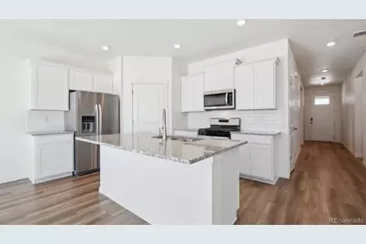 799 N Deer Park Street, Watkins, CO 80137 - Photo 5