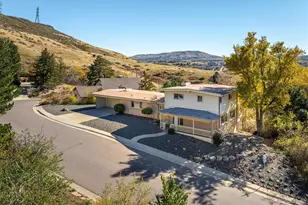 215 Lookout View Ct, Golden, CO 80401 - Photo 1