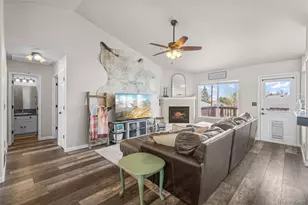 917 N 7th Pl, Johnstown, CO 80534 - Photo 3