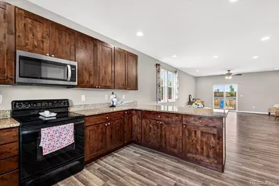 48 S 4th Avenue, Deer Trail, CO 80105 - Photo 7